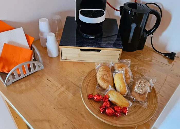 Апартаменты Residenza Montessori Авеццано